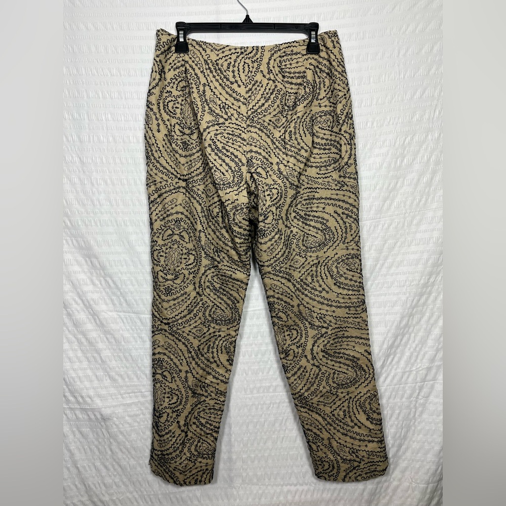 Talbots Women’s Linen/Cotton Tan and Navy Blue embroidered Slacks size 8 - Picture 2 of 9